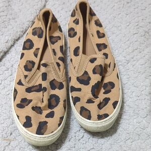 No Boundaries Tan Leopard Print Slip-On Sneakers